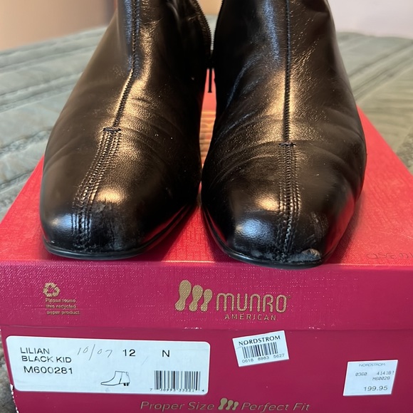 Munro American Lilian Black leather booties - Picture 7 of 7